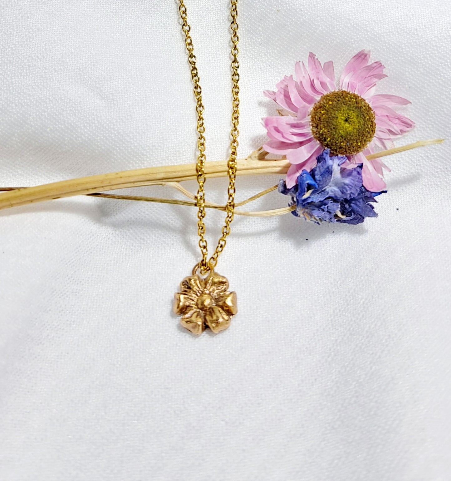 Collier Marguerite bronze doré