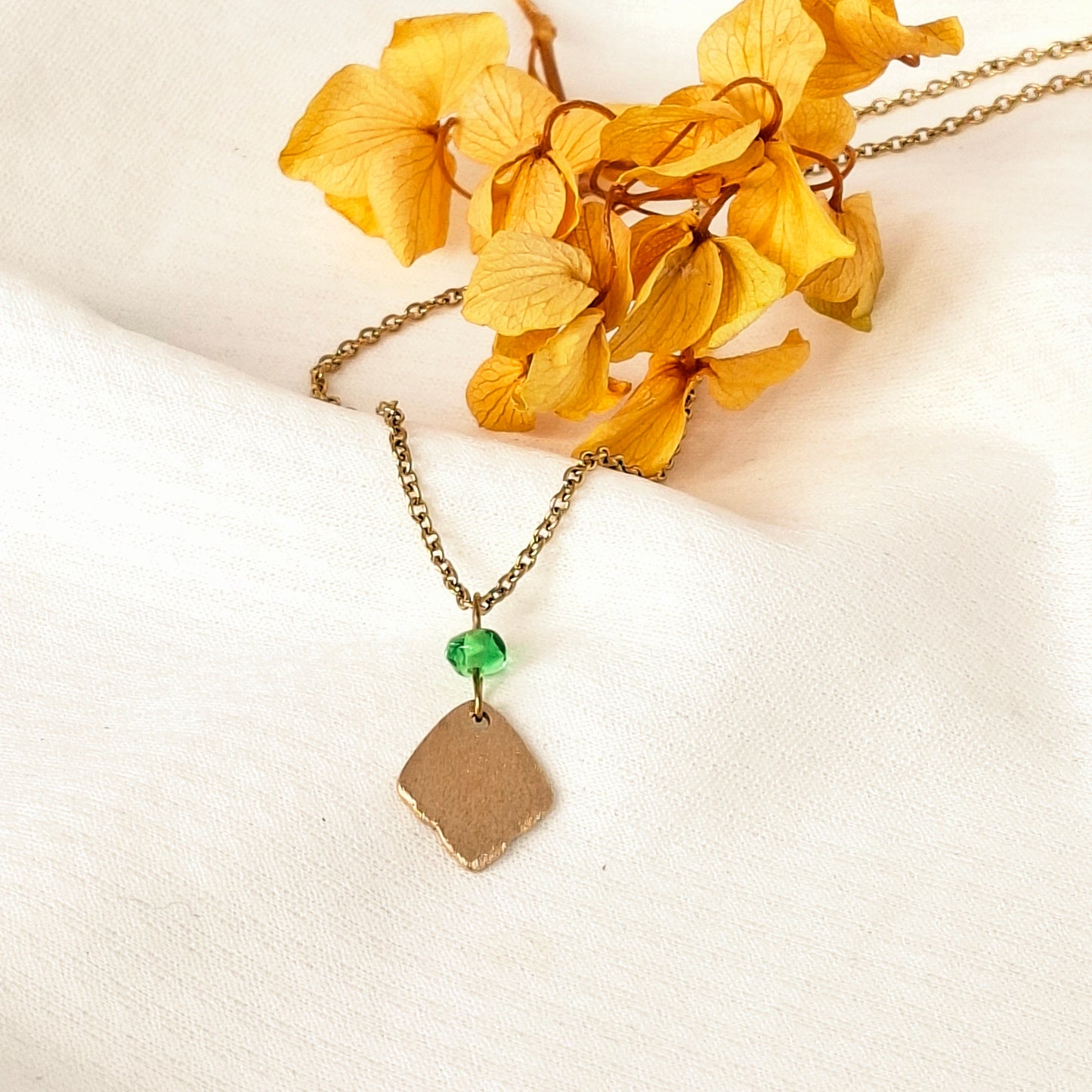 Collier Soley
